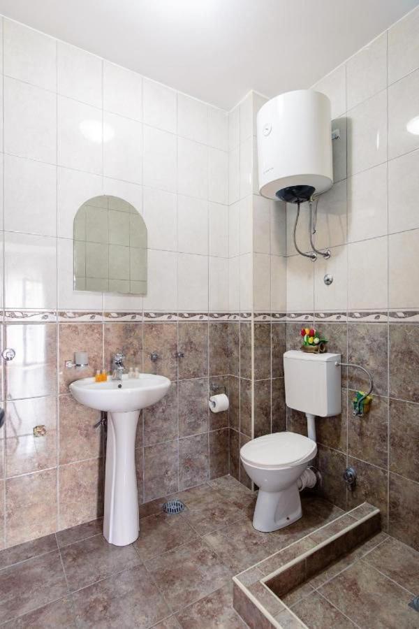 Apartmani Franeta Budva Ngoại thất bức ảnh